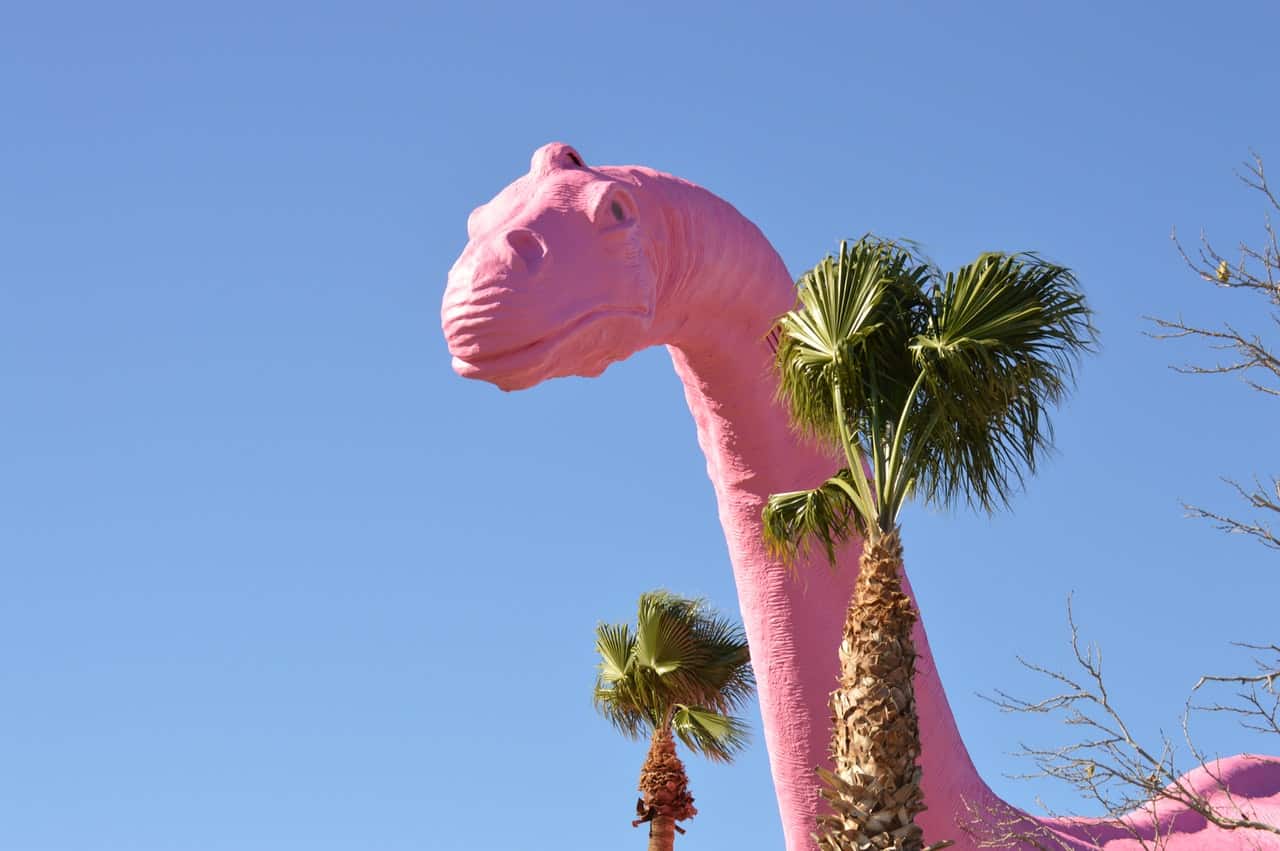 pink dinoszaurusz